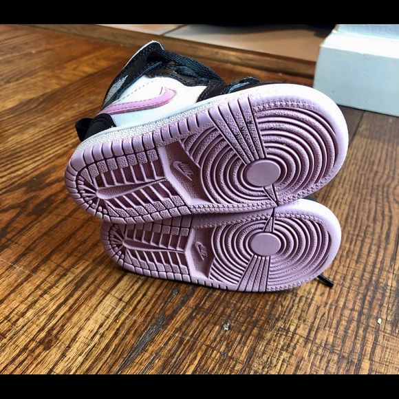 Air Jordan Retro 1 Mid Arctic Pink 4C 644507-103 - Picture 5 of 7